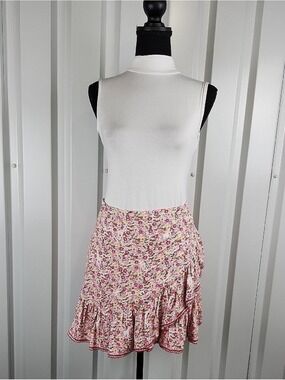 Poupette St. Barth Mabelle Pink & White Floral Ruffle Mini Skirt Size Med NWT